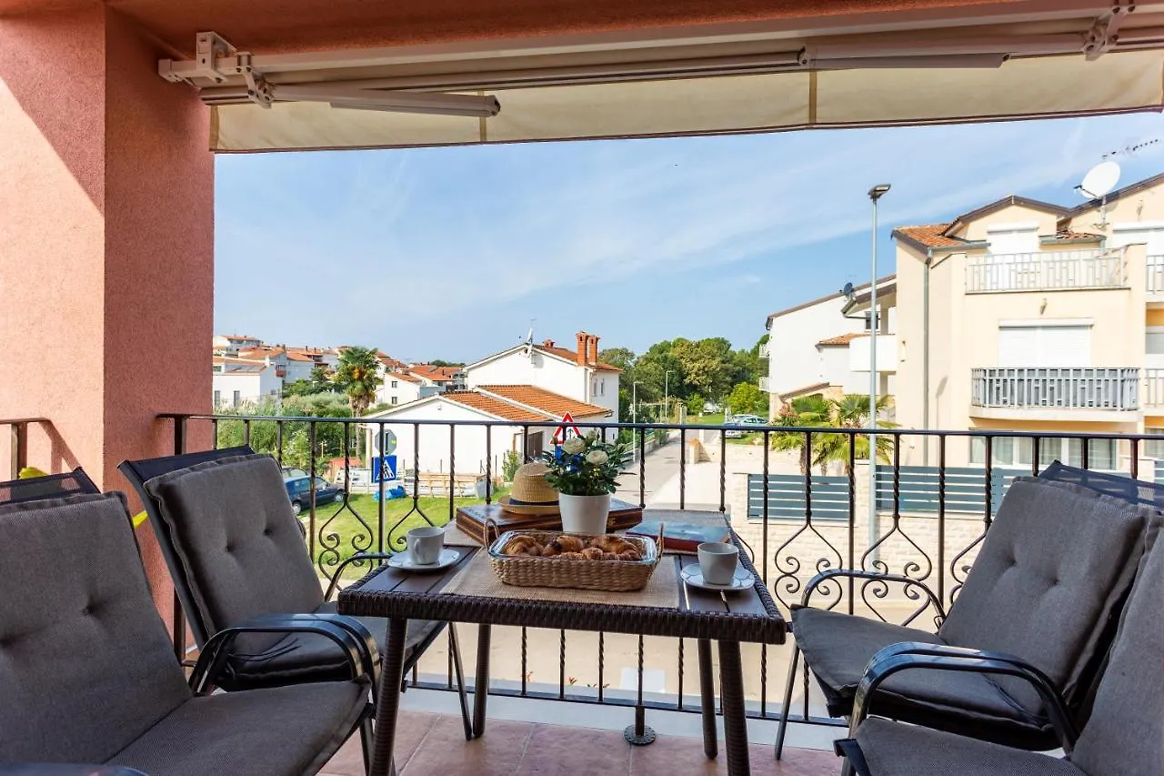 Newly Renovated Apartments In Funtana