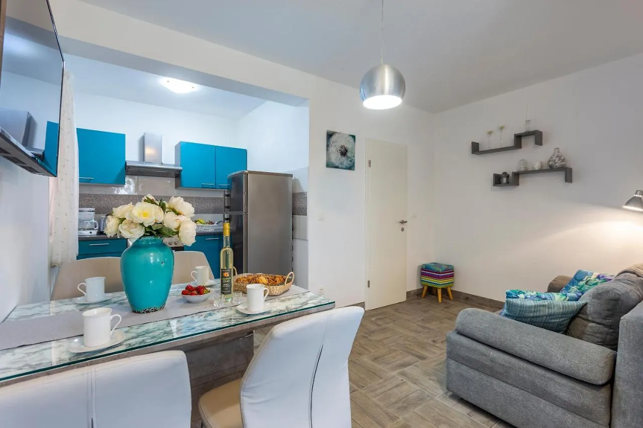 Newly Renovated Apartments In Funtana 0*,  Kroatien
