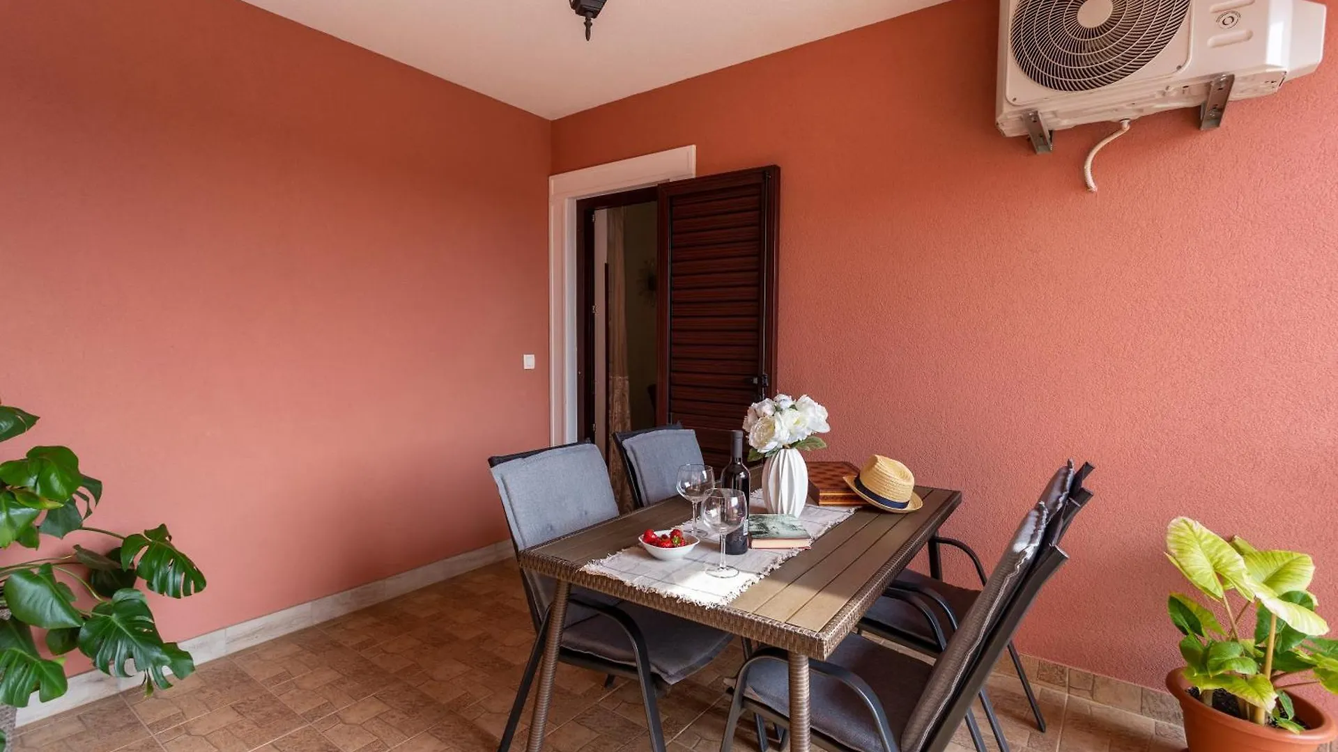 Newly Renovated Apartments In Funtana